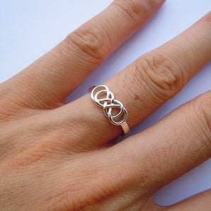 Ladies 925 Sterling Silver Infinity Ring
