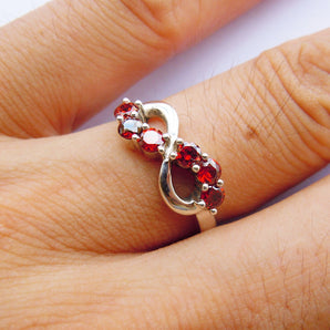 Ladies 925 Sterling Silver Garnet Gems Infinity Ring