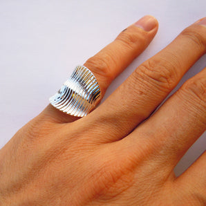 Ladies 925 Sterling Silver Unique Ring