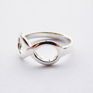 Ladies 925 Sterling Silver Infinity Ring