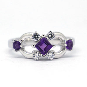 Ladies 925 Sterling Silver Amethyst Infinity Ring