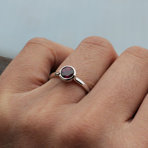 Ladies 925 Sterling Silver Natural Garnet Gems Stackable Ring