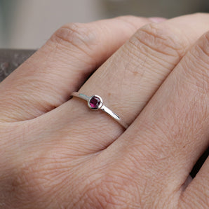 3mm Garnet Gems Silver Stackable Ring For Women