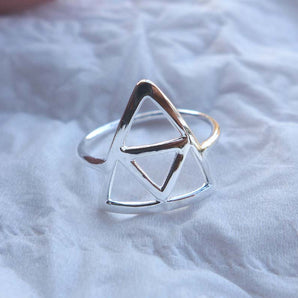 Ladies 925 Sterling Silver Triangle Ring