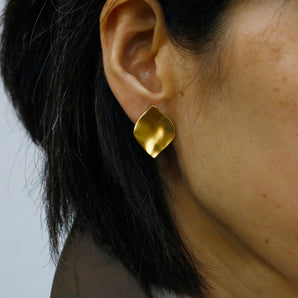 Ladies Silver Leaf Earring