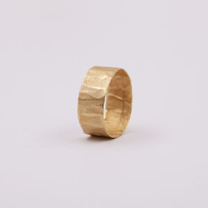 18K Gold Unique Band Ring