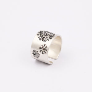 Mat Silver Oxidized Snowflake Ring